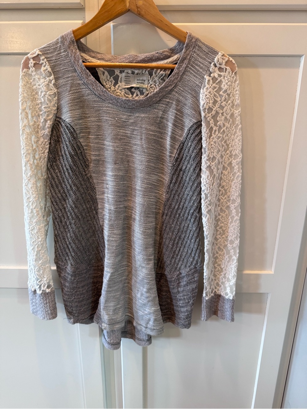 Gray Knit Pullover with White Lace Sleeves - Women's Hoodie